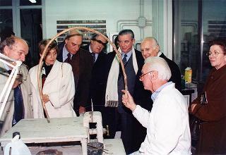 Visita del Presidente della Repubblica Oscar Luigi Scalfaro alla città di Firenze: visita  al Museo Opificio delle pietre dure