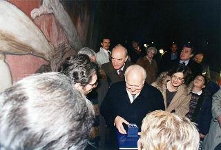Visita del Presidente della Repubblica Oscar Luigi Scalfaro alla città di Firenze: visita ai lavori di restauro della Chiesa di S. Maria del Fiore e degli affreschi della Cupola del Brunelleschi