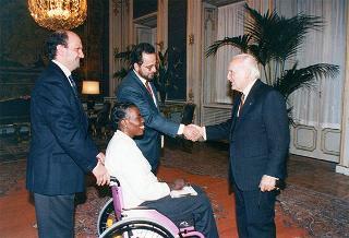 Il Presidente della Repubblica Oscar Luigi Scalfaro riceve in udienza Noella Castiglioni, accompagnata da Luca Jahier e Sergio Marelli, rispettivamente presidente e direttore generale della Federazione organismi cristiani servizio internazionale volontario