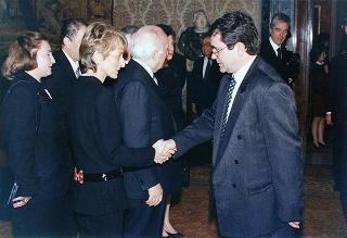 Incontro del Presidente della Repubblica Oscar Luigi Scalfaro con il Presidente della Repubblica di Bulgaria Jelev e signora Jelev. Successivo pranzo nel Belvedere al Torrino, al termine concerto eseguito dal Quartetto Santa Cecilia nella Sala degli specchi