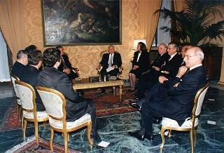 Incontro del Presidente della Repubblica Oscar Luigi Scalfaro con il Presidente della Repubblica di Bulgaria Jelev e signora Jelev. Successivo pranzo nel Belvedere al Torrino, al termine concerto eseguito dal Quartetto Santa Cecilia nella Sala degli specchi