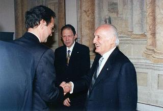 Incontro del Presidente della Repubblica Oscar Luigi Scalfaro con il Presidente della Repubblica di Bulgaria Jelev e signora Jelev. Successivo pranzo nel Belvedere al Torrino, al termine concerto eseguito dal Quartetto Santa Cecilia nella Sala degli specchi