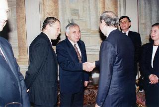 Incontro del Presidente della Repubblica Oscar Luigi Scalfaro con il Presidente della Repubblica di Bulgaria Jelev e signora Jelev. Successivo pranzo nel Belvedere al Torrino, al termine concerto eseguito dal Quartetto Santa Cecilia nella Sala degli specchi