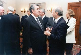 Incontro del Presidente della Repubblica Oscar Luigi Scalfaro con il Presidente della Repubblica di Bulgaria Jelev e signora Jelev. Successivo pranzo nel Belvedere al Torrino, al termine concerto eseguito dal Quartetto Santa Cecilia nella Sala degli specchi