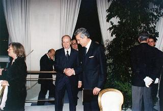 Incontro del Presidente della Repubblica Oscar Luigi Scalfaro con il Presidente della Repubblica di Bulgaria Jelev e signora Jelev. Successivo pranzo nel Belvedere al Torrino, al termine concerto eseguito dal Quartetto Santa Cecilia nella Sala degli specchi
