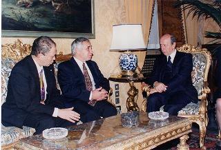 Incontro del Presidente della Repubblica Oscar Luigi Scalfaro con il Presidente della Repubblica di Bulgaria Jelev e signora Jelev. Successivo pranzo nel Belvedere al Torrino, al termine concerto eseguito dal Quartetto Santa Cecilia nella Sala degli specchi