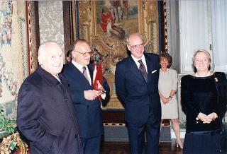 Incontro del Presidente della Repubblica Oscar Luigi Scalfaro con il Presidente della Repubblica di Bulgaria Jelev e signora Jelev. Successivo pranzo nel Belvedere al Torrino, al termine concerto eseguito dal Quartetto Santa Cecilia nella Sala degli specchi