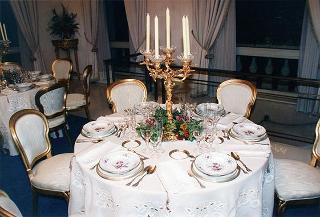 Incontro del Presidente della Repubblica Oscar Luigi Scalfaro con il Presidente della Repubblica di Bulgaria Jelev e signora Jelev. Successivo pranzo nel Belvedere al Torrino, al termine concerto eseguito dal Quartetto Santa Cecilia nella Sala degli specchi