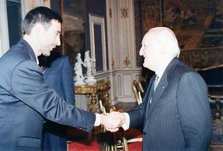 Il Presidente della Repubblica Oscar Luigi Scalfaro incontra l'on. Valerio Calzolaio, vice presidente della Commissione ambiente, territorio e lavori pubblici della Camera dei Deputati, con una delegazione di presidenti di Parchi nazionali e regionali e di responsabili delle associazioni ambientaliste