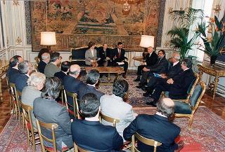 Il Presidente della Repubblica Oscar Luigi Scalfaro incontra l'on. Valerio Calzolaio, vice presidente della Commissione ambiente, territorio e lavori pubblici della Camera dei Deputati, con una delegazione di presidenti di Parchi nazionali e regionali e di responsabili delle associazioni ambientaliste
