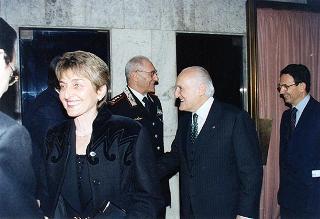 Intervento del Presidente della Repubblica all'esibizione delle Bande musicali della Polizia di Stato, dell'Arma dei Carabinieri e della Guardia di Finanza, nell'ambito dell'iniziativa benefica denominata "Telethon" presso l' Auditorium di Santa Cecilia a Roma