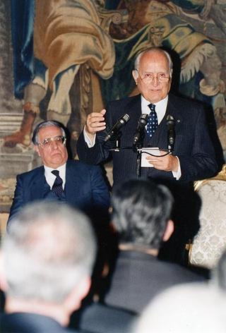 Giovanni Rinaldo Coronas, ministro dell'interno, con i prefetti della Repubblica Italiana