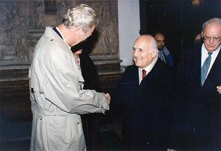 Intervento del Presidente della Repubblica, unitamente con il Presidente tedesco Herzog, alla cerimonia inaugurale della Mostra storico-documentaria "Federico II e l'Italia: percorsi, luoghi, segni e strumenti" nella Chiesa di S. Marco e Palazzo Venezia a Roma
