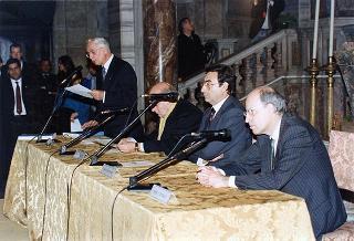 Intervento del Presidente della Repubblica, unitamente con il Presidente tedesco Herzog, alla cerimonia inaugurale della Mostra storico-documentaria "Federico II e l'Italia: percorsi, luoghi, segni e strumenti" nella Chiesa di S. Marco e Palazzo Venezia a Roma