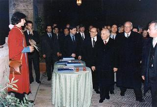 Intervento del Presidente della Repubblica, unitamente con il Presidente tedesco Herzog, alla cerimonia inaugurale della Mostra storico-documentaria "Federico II e l'Italia: percorsi, luoghi, segni e strumenti" nella Chiesa di S. Marco e Palazzo Venezia a Roma