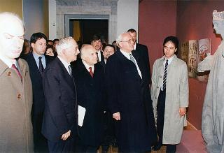 Intervento del Presidente della Repubblica, unitamente con il Presidente tedesco Herzog, alla cerimonia inaugurale della Mostra storico-documentaria "Federico II e l'Italia: percorsi, luoghi, segni e strumenti" nella Chiesa di S. Marco e Palazzo Venezia a Roma