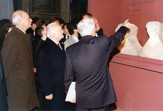 Intervento del Presidente della Repubblica, unitamente con il Presidente tedesco Herzog, alla cerimonia inaugurale della Mostra storico-documentaria "Federico II e l'Italia: percorsi, luoghi, segni e strumenti" nella Chiesa di S. Marco e Palazzo Venezia a Roma