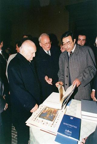 Intervento del Presidente della Repubblica, unitamente con il Presidente tedesco Herzog, alla cerimonia inaugurale della Mostra storico-documentaria "Federico II e l'Italia: percorsi, luoghi, segni e strumenti" nella Chiesa di S. Marco e Palazzo Venezia a Roma