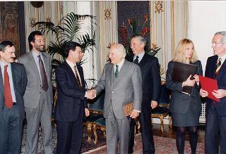 Vannino Chiti, presidente della Regione Toscana, ed alcuni esponenti della Giunta Regionale