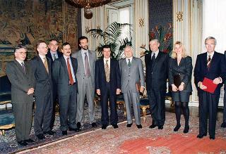 Vannino Chiti, presidente della Regione Toscana, ed alcuni esponenti della Giunta Regionale