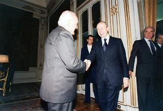 Dimissioni del Capo del Governo Lamberto Dini