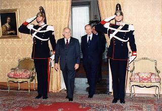 Dimissioni del Capo del Governo Lamberto Dini
