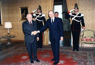 Dimissioni del Capo del Governo Lamberto Dini