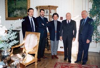 Visita del Presidente della Repubblica alla città di Genova in occasione dell'inaugurazione dell'anno accademico 1995-1996 dell'Università degli studi e alla commemorazione del prof. Lucifredi. Successsivo intervento all'inaugurazione della Mostra e per le celebrazioni del centenario della nascita di Eugenio Montale