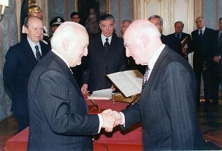 Giuramento dei nuovi ministri di Grazia e giustizia e del Bilancio e della programmazione economica, rispettivamente il prof. Vincenzo Caianiello e il prof. Mario Arcelli