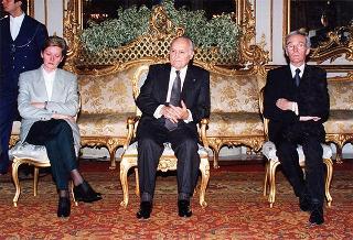 Il Presidente della Repubblica Oscar Luigi Scalfaro riceve in udienza i genitori di Milena Bianchi e una delegazione del "Comitato per il ritorno di Milena"