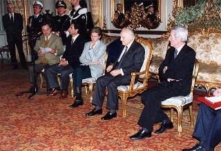 Il Presidente della Repubblica Oscar Luigi Scalfaro riceve in udienza i genitori di Milena Bianchi e una delegazione del "Comitato per il ritorno di Milena"