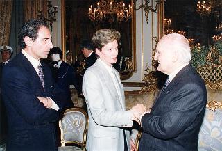 Il Presidente della Repubblica Oscar Luigi Scalfaro riceve in udienza i genitori di Milena Bianchi e una delegazione del "Comitato per il ritorno di Milena"