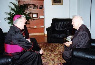 Visita del Presidente della Repubblica nella città di Prato in occasione della cerimonia di consegna della Medaglia d'argento al Valor Militare per attività partigiana al Gonfalone della città