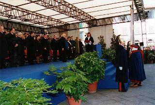 Visita del Presidente della Repubblica nella città di Prato in occasione della cerimonia di consegna della Medaglia d'argento al Valor Militare per attività partigiana al Gonfalone della città
