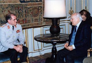 Incontro del Presidente della Repubblica Oscar Luigi Scalfaro con il Generale Klaus Naumann, nuovo presidente del Comitato militare della NATO