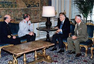 Incontro del Presidente della Repubblica Oscar Luigi Scalfaro con il Generale Klaus Naumann, nuovo presidente del Comitato militare della NATO