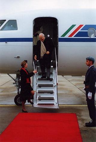 Visita del Presidente della Repubblica alla città di Lisbona per l'insediamento del nuovo Presidente del Portogallo Jorge Sampaio
