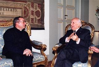 Visita alla città di Firenze. Incontro del Presidente della Repubblica con una rappresentanza di giovani collaboratori della pagina pratese del periodico diocesano "Toscana oggi. La voce"