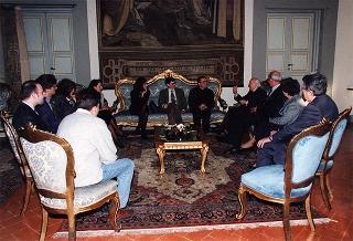 Visita alla città di Firenze. Incontro del Presidente della Repubblica con una rappresentanza di giovani collaboratori della pagina pratese del periodico diocesano "Toscana oggi. La voce"