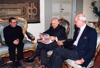 Visita alla città di Firenze. Incontro del Presidente della Repubblica con una rappresentanza di giovani collaboratori della pagina pratese del periodico diocesano "Toscana oggi. La voce"