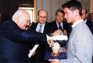 Delegazione di studenti dell'Istituto tecnico industriale "Ettore Majorana" di Somma Vesuviana (Napoli)