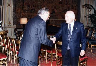 Avv. Corrado Sforza Fogliani, presidente della Confederazione italiana della proprietà edilizia, con alcuni esponenti della Confedilizia