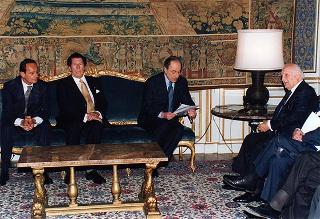 Avv. Corrado Sforza Fogliani, presidente della Confederazione italiana della proprietà edilizia, con alcuni esponenti della Confedilizia