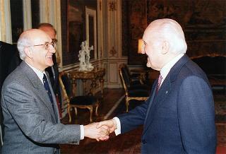 Prof. Antonio Cassese, presidente del Tribunale internazionale per i crimini nell'ex Jugoslavia