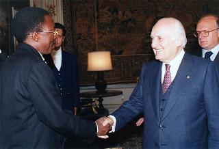 Presidente della Repubblica del Burundi Sylvestre Ntibantunganya