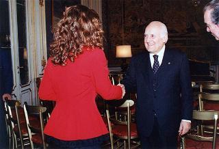 Vincitori delle borse di studio assegnate dai Rotary romani ad orfani di Caduti delle forze dell'ordine