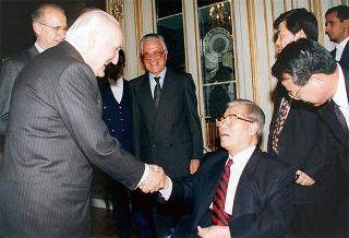 Prof. In Yung Chung, presidente dell'Associazione Corea-Italia, on. prof. Giorgio De Giuseppe e S.E. Doo Byong Shin, ambasciatore della Repubblica di Corea a Roma