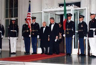 Visita di Stato del Presidente della Repubblica Oscar Luigi Scalfaro negli Stati Uniti d'America (30 marzo - 6 aprile 1996)