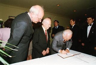 Visita di Stato del Presidente della Repubblica Oscar Luigi Scalfaro negli Stati Uniti d'America (30 marzo - 6 aprile 1996)