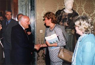 Delegazione di studenti dell'Istituto tecnico commerciale statale "Eugenio Bona" di Biella - Quirinale - Sala del Bronzino